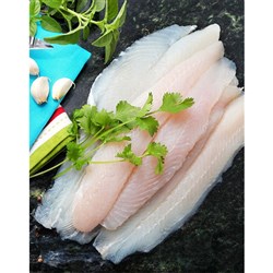 PACIFIC WEST FLAKE BLACK TIP REEF SHARK 140/160G (5KG)