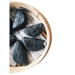RJ BUNS BLACK CHARCOAL BAO BUNS SMALL (30 X 30G)