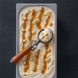 NUMOO WHITE CHOC SALTY CARAMEL MACA ICE CREAM (5L)