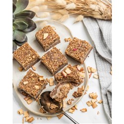 WELLNESS BY TESS APPLE CRUMBLE SLICE (15 X 55G)